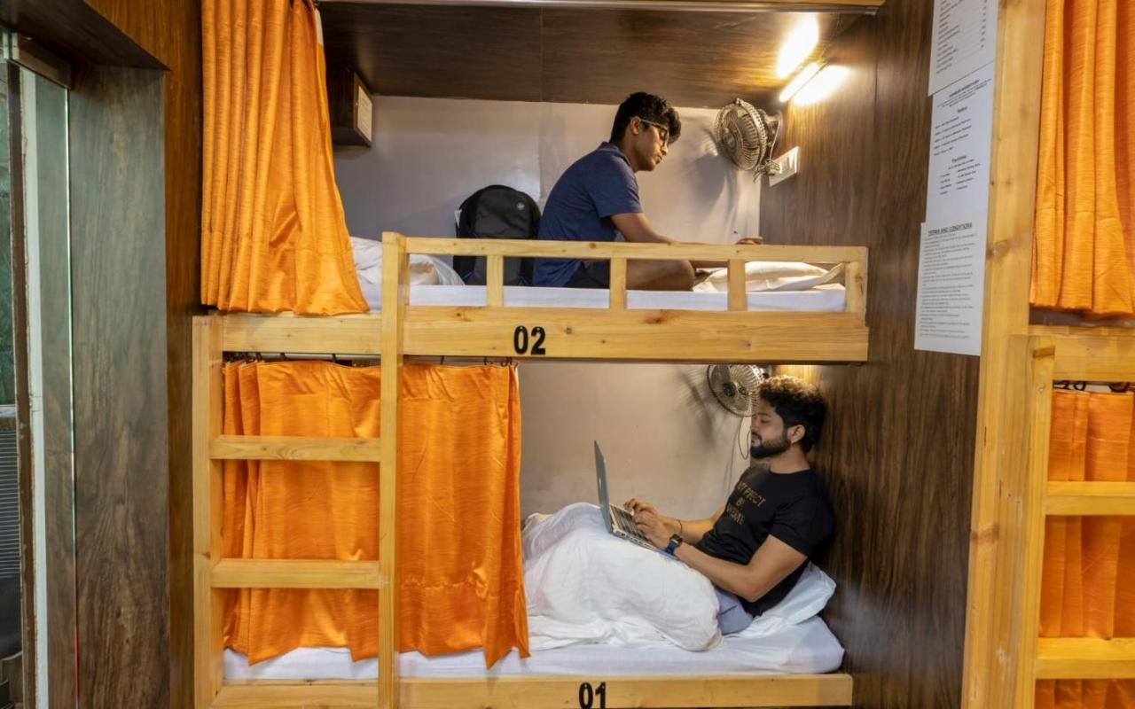Sunrise Dormitory Hostel Mumbai Exteriör bild